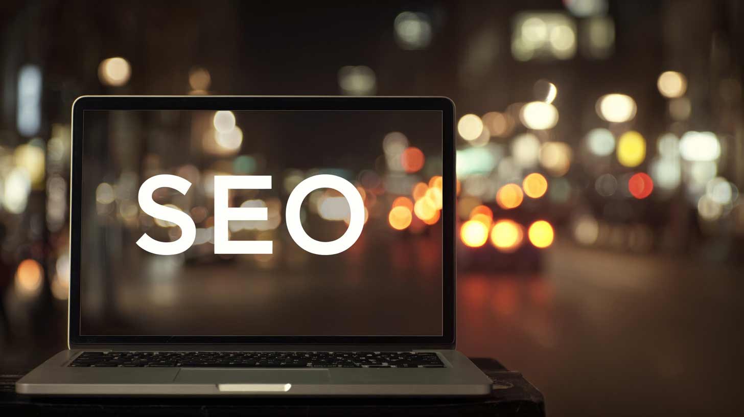 consultores de agencia SEO en Vitoria trabajando en posicionamiento web